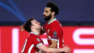 أول ظهور لمحمد صلاح منذ وفاة جوتا «صور»