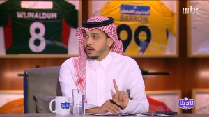 بالفيديو.. الفزي يكشف معلومة هامة بشأن محترفي الاتحاد وصفقات الفريق