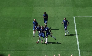 بالفيديو.. تشيلسي يفوز على باريس سان جيرمان بثلاثية ويتوج بطلا لكأس العالم للأندية