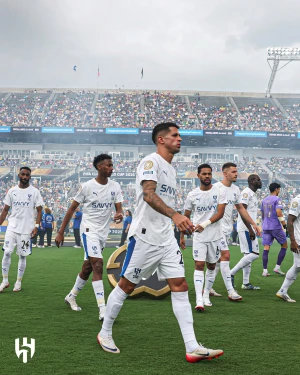 أول رد من وزارة الرياضة واتحاد القدم بشأن مشاركة الهلال في السوبر بالفريق الرديف