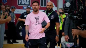 إيقاف حارس ميسي ومنعه من دخول الملاعب «فيديو»