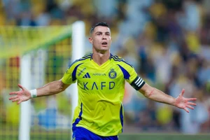 يليه محرز وبنزيما.. "رونالدو" يتصدر قائمة أعلى اللاعبين دخلاً في الدوري السعودي براتب ضخم.. فكم يبلغ؟