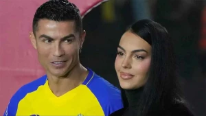أول ظهور لكريستيانو رونالدو وجورجينا منذ إعلان الخطوبة «صورة»
