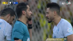 خبير تحكيمي: هدف الاتحاد الثالث أمام الفتح غير صحيح