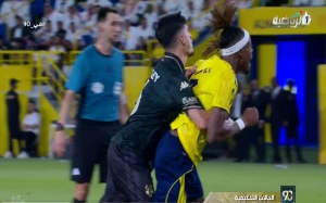 بالفيديو.. نواف شكرالله يكشف عن ركلة جزاء غير محتسبة للنصر أمام الخلود