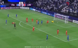 خبير تحكيمي يحسم الجدل بشأن هدف الهلال الملغي أمام الدحيل القطري