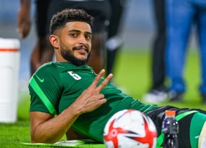 رينارد يستدعي اللاعب " عبدالإله العمري" لمعسكر المنتخب في جدة
