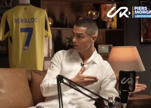 «يبحث عنها منذ سنوات».. بالفيديو.. كريستيانو رونالدو يعثر على المرأة المجهولة.. ما القصة؟