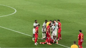 «أحضروا الإسعاف».. بالفيديو.. غالينو محترف الأهلي يسخر من أوتافيو