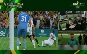 خبير تحكيمي يحسم الجدل بشأن ركلة جزاء الفتح أمام الهلال