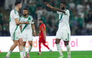 بالفيديو : الأهلي يتأهل إلى نصف نهائي كأس الملك بعد فوزه على القادسية بركلات الترجيح