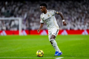 المدير الرياضي لنادي الاتحاد يفجر جدلاً بشأن ضم فينيسيوس لاعب ريال مدريد