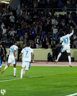 بالفيديو.. الهلال يفوز على نيوم بثنائية في الدوري
