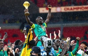 بعد فوزه بأمم إفريقيا.. بالفيديو.. ساديو ماني يرد على منتقدي انتقاله إلى الدوري السعودي