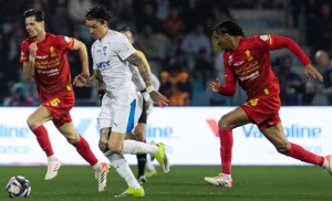 بالفيديو ..الهلال يتعادل "2-2"  مع القادسية في الدوري