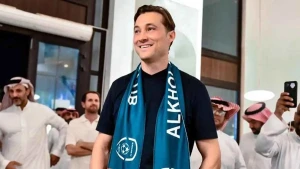 رئيس نادي الخلود يعلّق على تصرف حارس فريقه تجاه حامل الكرات main