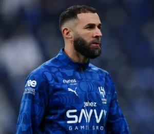 أول تعليق من لاعب الهلال " كريم بنزيما" بعد الخروج من البطولة الآسيوية main