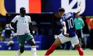 بالفيديو: المنتخب الفرنسي يخطف فوزاً ثميناً من السنغال بكأس العالم