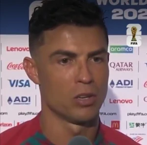 بالفيديو.. رونالدو يرد على منتقديه: عندما أنجح يقولون "إنه كريستيانو".. وعندما أتعثر يقولون "انتهى وكبر في السن" main