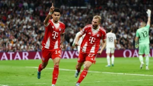 أول رد من بايرن ميونخ على عرض الهلال لضم لويس دياز main