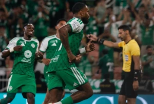 بالفيديو ..الأهلي يكتسح أبها برباعية نظيفة في الدوري main