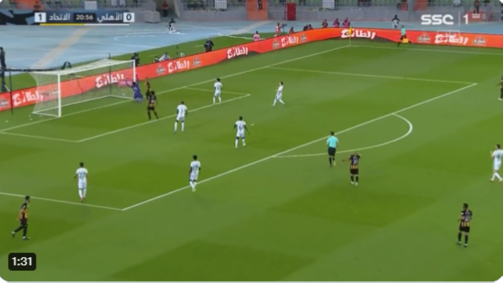 شاهد.."حمدالله" يضيف الهدف الثاني للاتحاد في شباك الأهلي لتصبح النتيجة 2-0