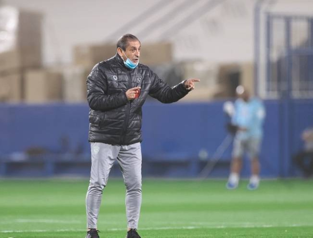 "دياز" يدرس الاستعانة بخدمات "سلمان الفرج" في كلاسيكو الهلال والاتحاد!