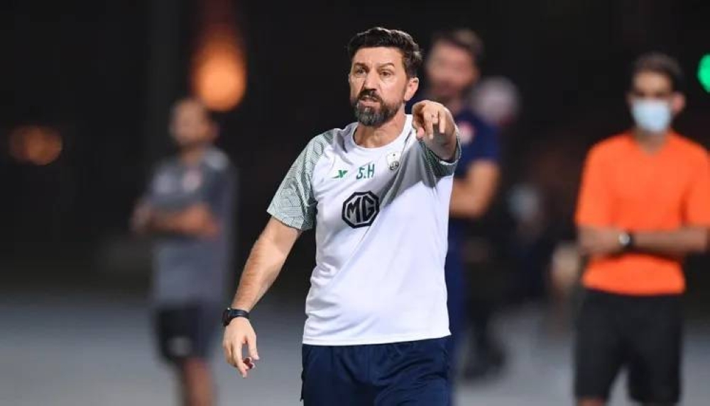 "هاسي": الجنون والمال هما السبب في اتجاهي لتدريب الأهلي .. وكنت أخطط للرحيل! 