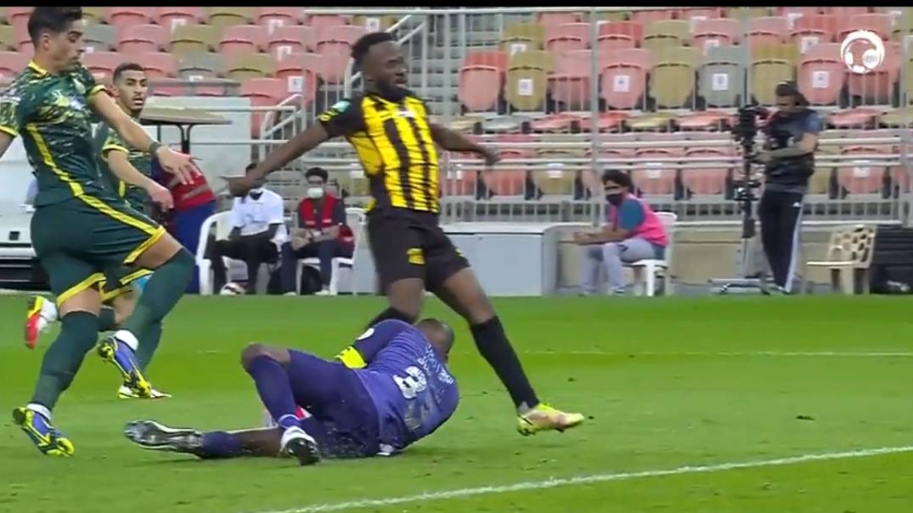 شاهد.. دائرة التحكيم تفجر مفاجأة بشأن واقعة فهد المولد ووليد عبدالله !