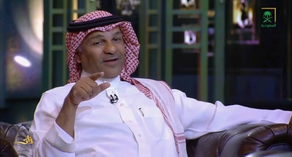 بالفيديو.. يوسف الثنيان: لما تجي تشارك مع الفريق الأول لنادي الهلال "تتنافض"!