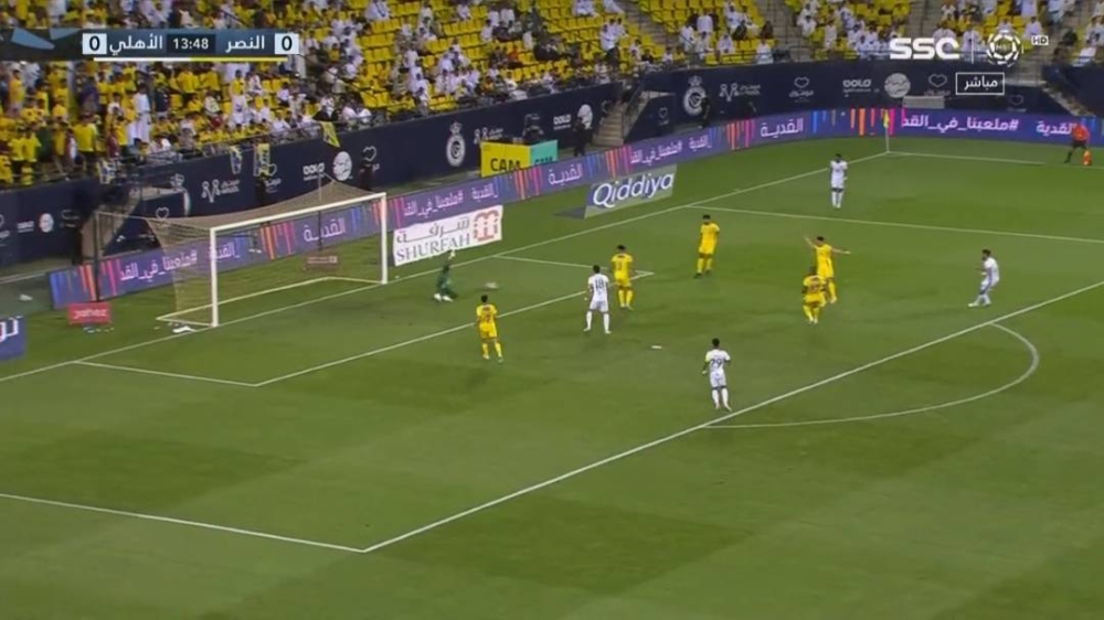 شاهد..حارس النصر يمنع الأهلي من هدف مؤكد !