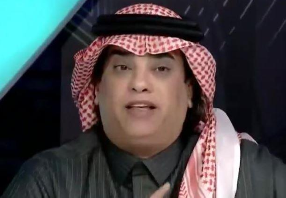 الشعلان ينتقد تصريحات ضد لاعب النصر "عبدالإله العمري".. ويعلق: ماهو موقعك من الإعراب ياصفر وكالة؟