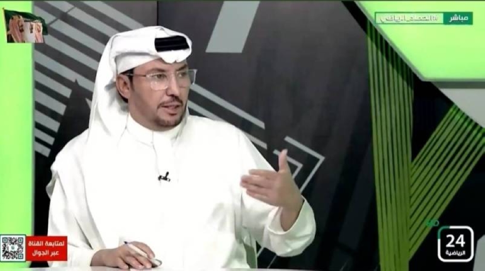 "الروقي" ينشر تغريدتين من حساب "النصر والأهلي".. ويعلق: الميدان يا حميدان!