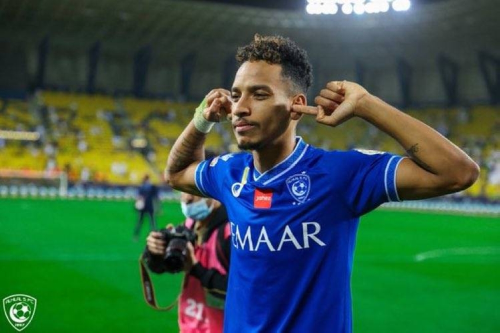 مصادر عالمية تكشف عن قرار الهلال النهائي بشأن بيريرا !