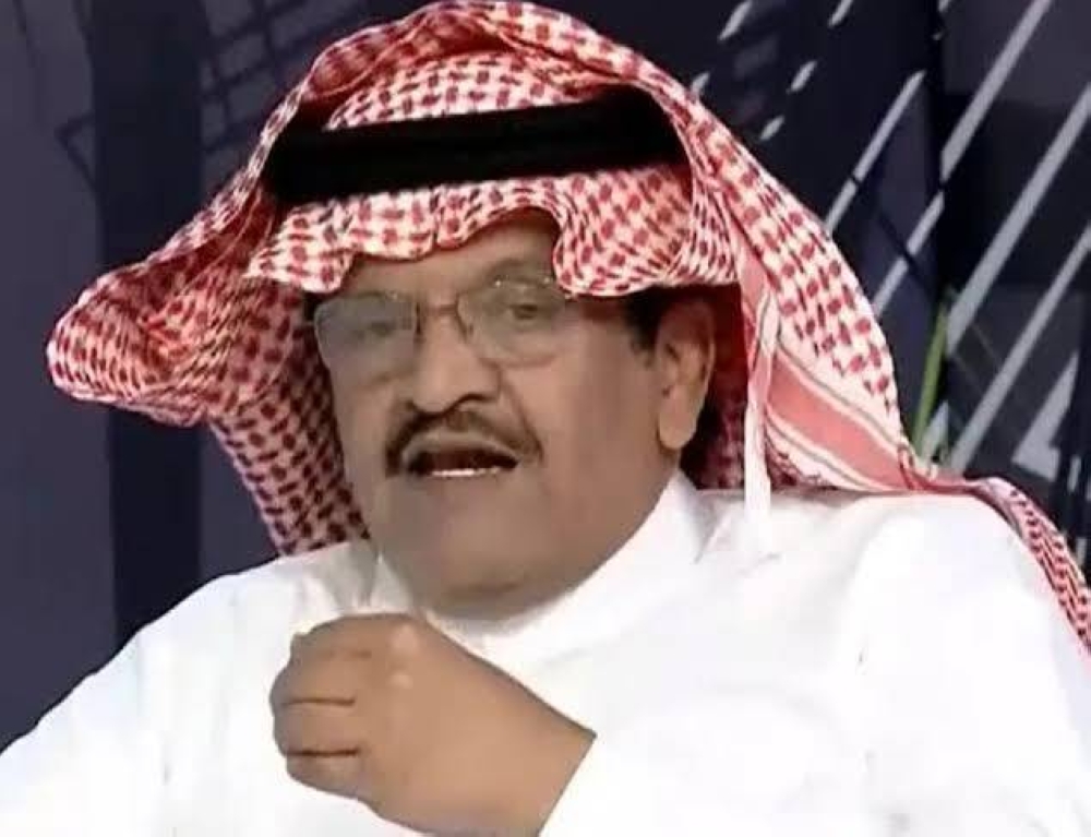 من يقصد؟.. جستنيه يهاجم شخص ويصفه بمجنون ومسكوه عصاية.. ويعلق: "إنما للصبر حدود"