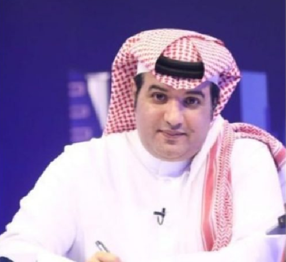الهشبول ينشر صورة للمدرب "صالح المحمدي" بعد تتويج منتخب الشباب بكأس العرب.. ويعلق!