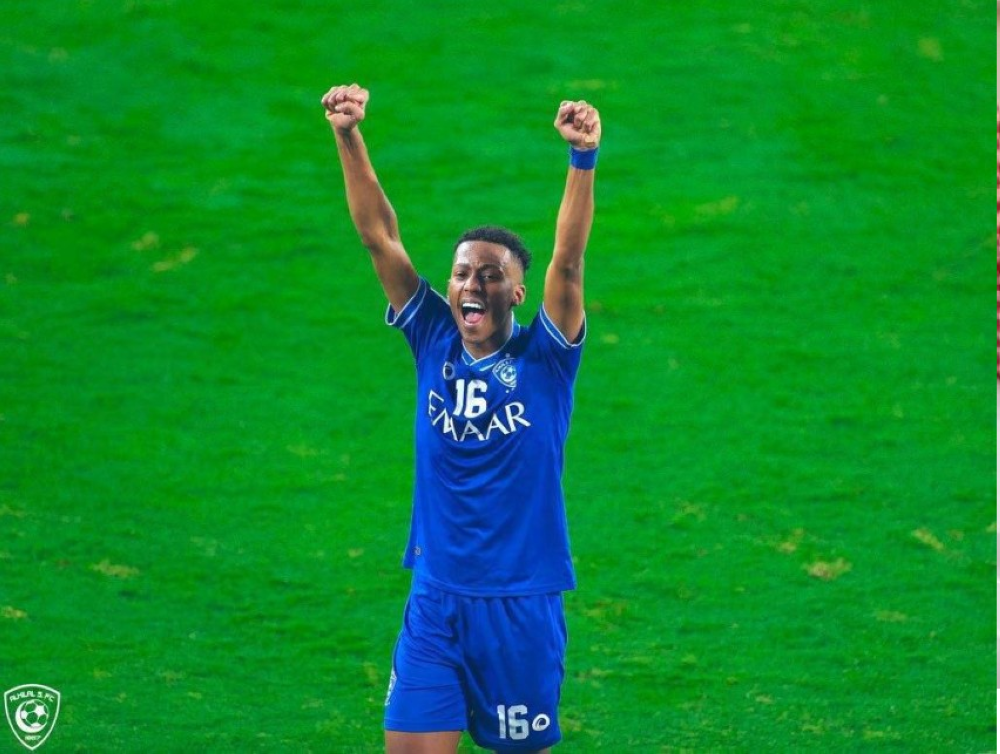 أول تحرك من إدارة الهلال للحفاظ على اللاعب "ناصر الدوسري"!