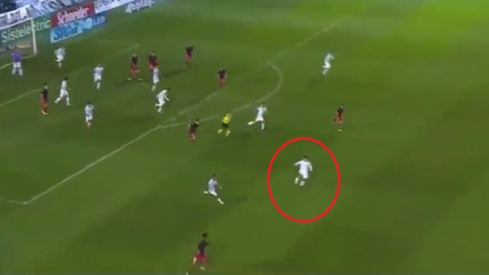 شاهد: هدف عابر للقارات يسجله لاعب أرجنتيني .. والفيفا يرشحه لجائزة "بوشكاش"
