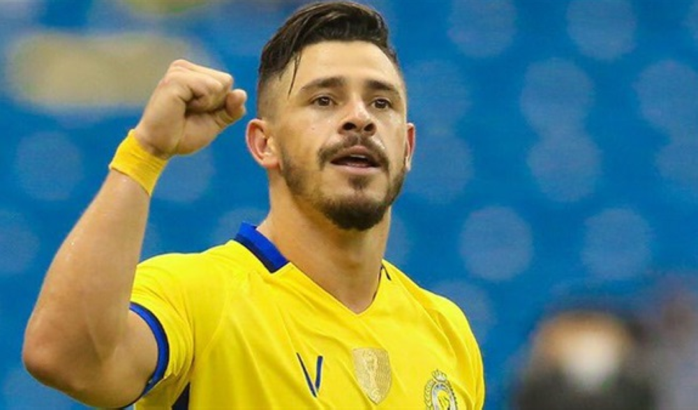 قرار صادم من "الفيفا" ضد نادي النصر في قضية "جوليانو"