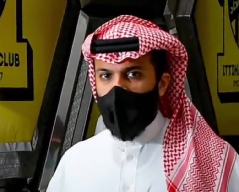 أنمار الحائلي يعلق على قضية حمدالله بعد مشاركته في المباريات !