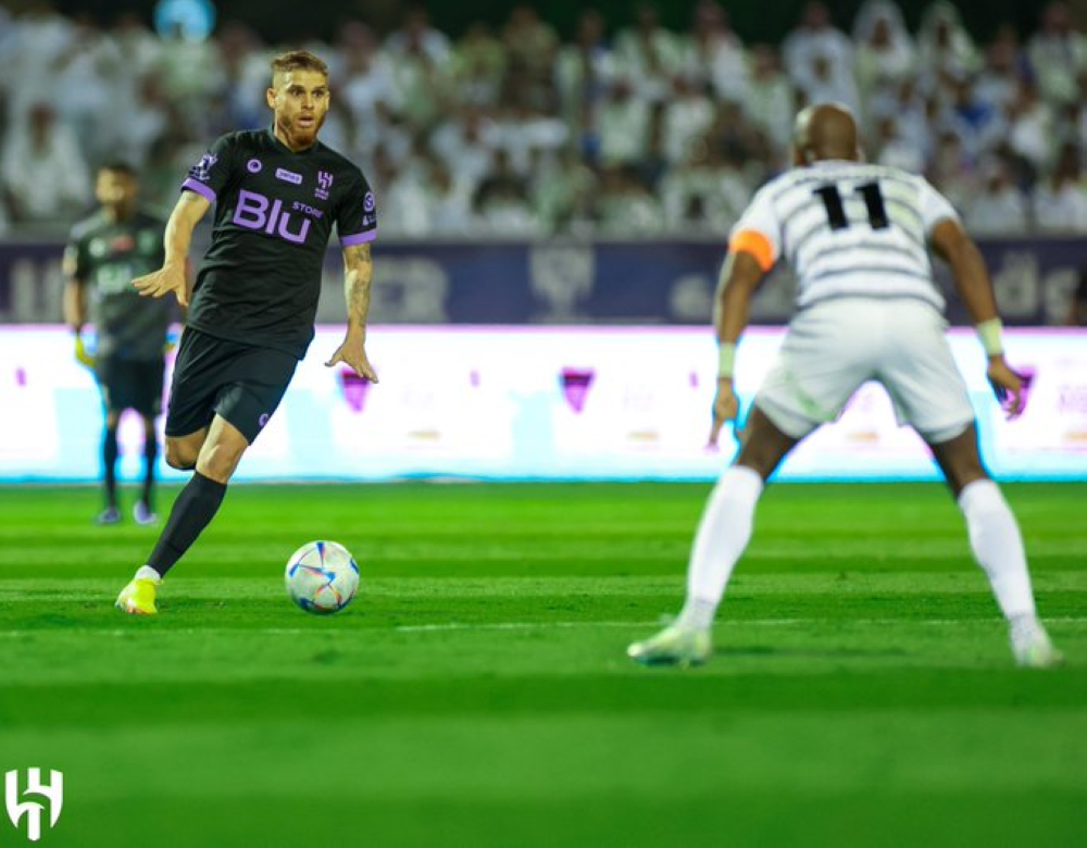 تعرف على سبب تأخر انطلاق مباراة "الهلال والطائي"