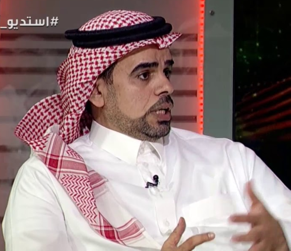 "تصريفة جديدة".. الرشود يعلق على اختفاء أطقم لاعبي الهلال قبل مباراة الطائي!