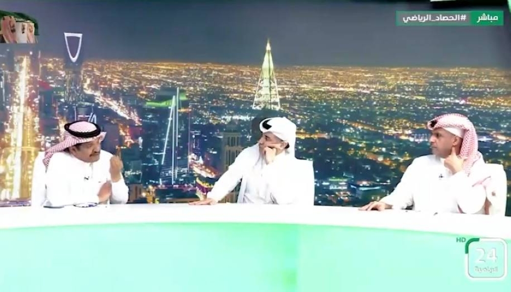 بالفيديو.. حمد الله يشعل نقاش ساخن على الهواء بين جستنيه والدبيخي