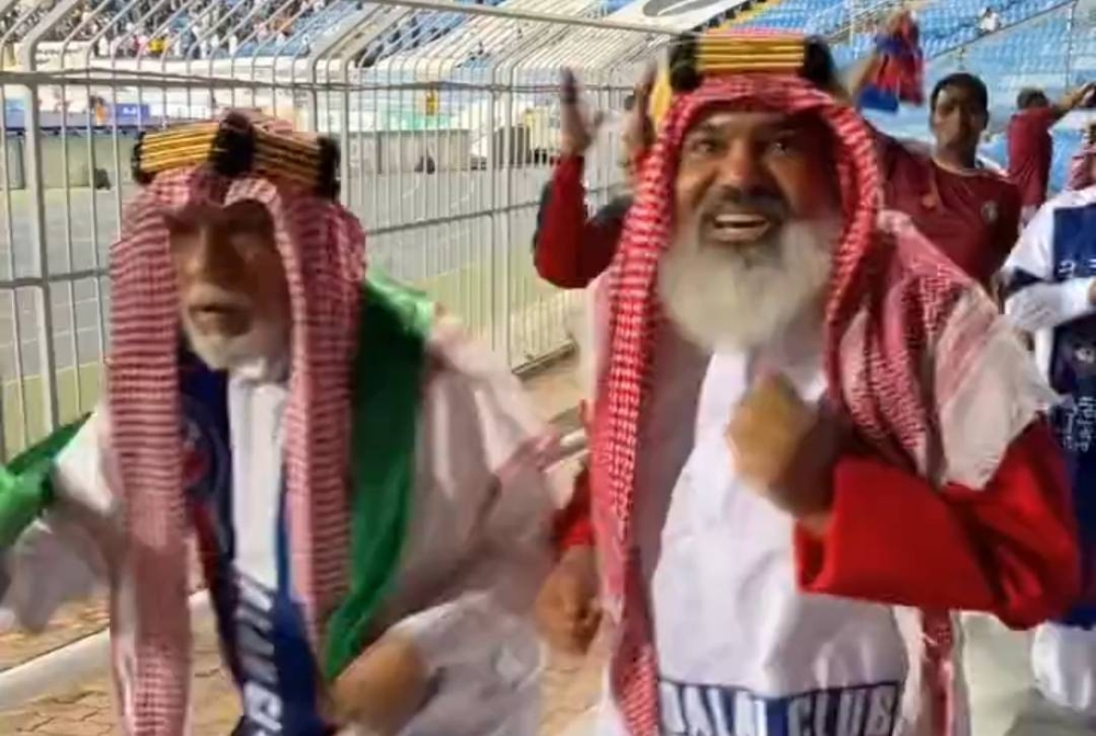 شاهد.. احتفال مثير لجماهير العدالة بعد الفوز على الشباب