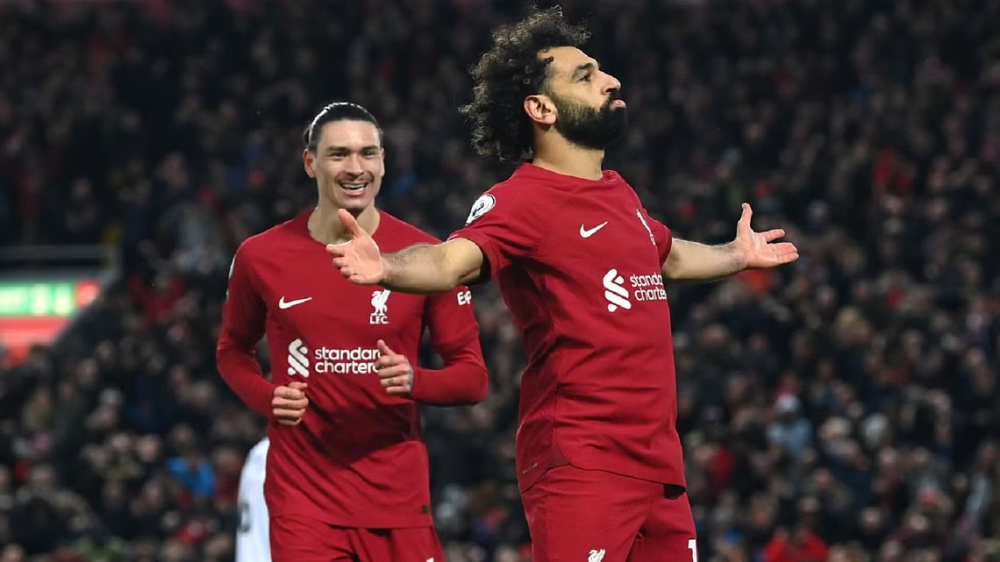 شاهد.. محمد صلاح يحقق الحلم التاريخي مع ليفربول