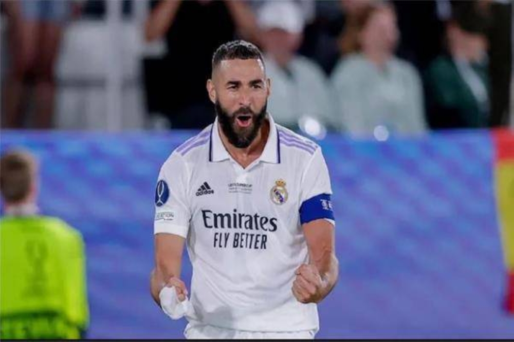 عرض سعودي خيالي يغير خطط كريم بنزيما.. تعرف على التفاصيل