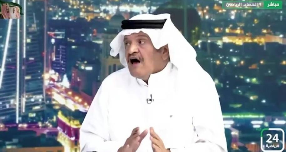 شاهد.. جستنيه يرد على من يصفه بأنه مرتمي في أحضان الهلال