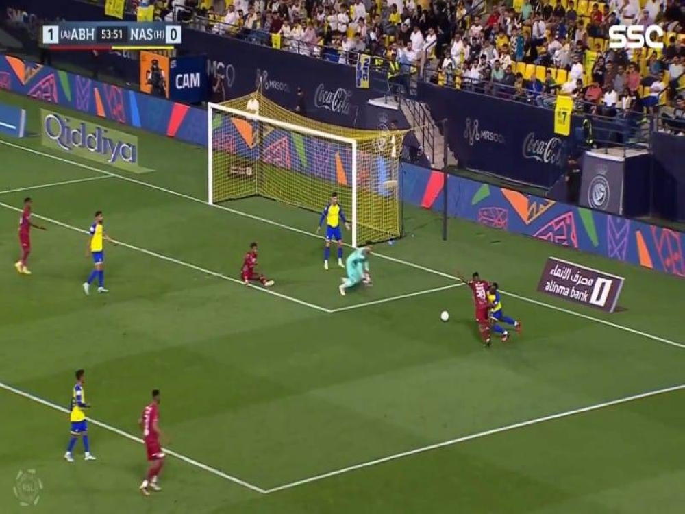 «خبير تحكيمي» يكشف عن ركلة جزاء غير محتسبة لنادي أبها أمام النصر 