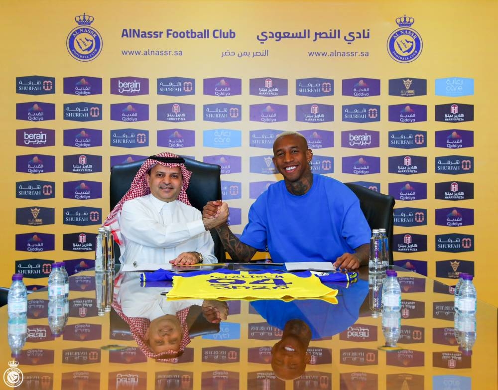 شاهد.. أول تعليق من تاليسكا على تجديد عقده مع النصر حتى 2026‪