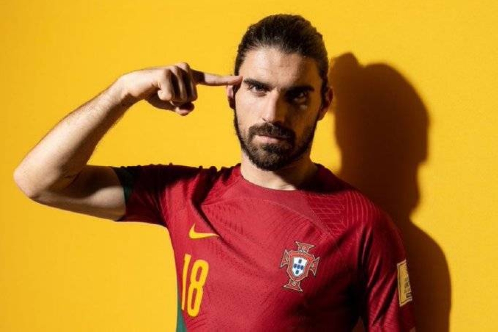 الهلال يحسم صفقة البرتغالي "نيفيز".. والكشف عن المقابل المادي !